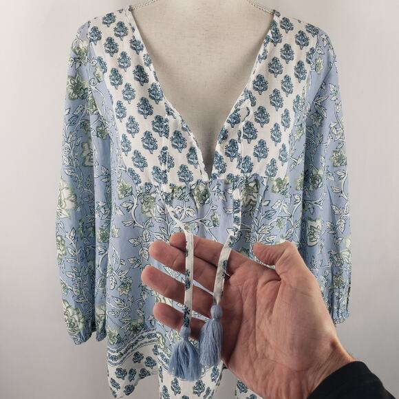NWT Casa Cabana Blue Floral Tasseled Keyhole Front Tie 3/4 Sleeve Boho Blouse L - Picture 6 of 14